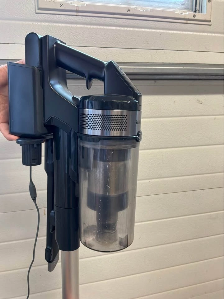 SAMSUNG Jet Cordless Stick Vacuum - photo 3