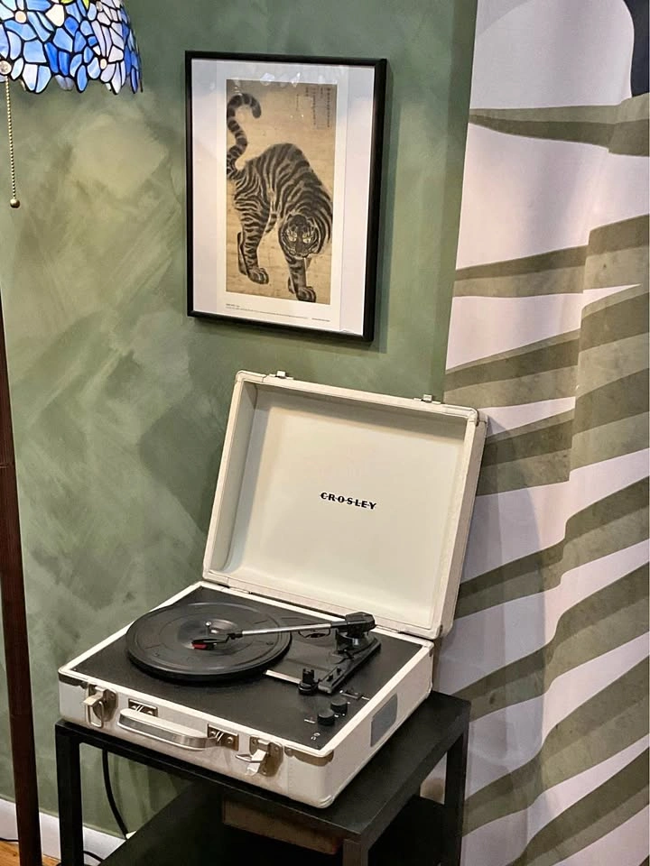 Crosley Suitcase Record Player