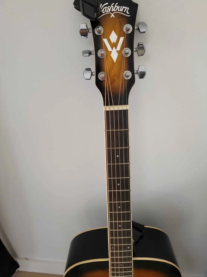 MOVING SALE: Barely Used Complete Washburn Acoustic Guitar Pack - photo 3