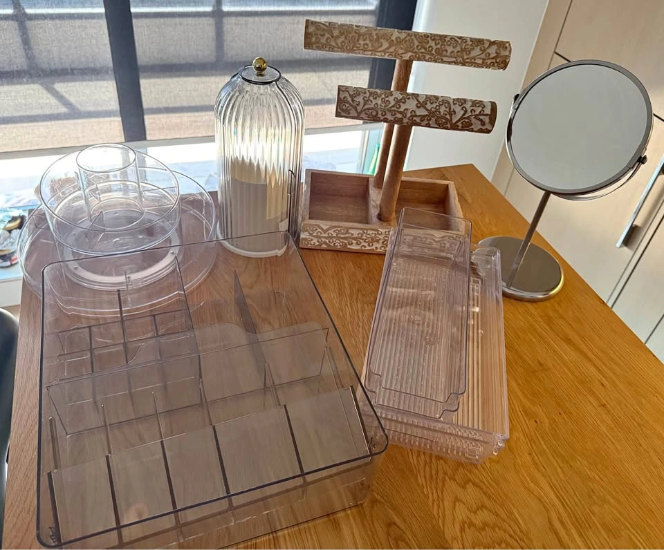 Bundle ~ Dressing Table Makeup Organizer Set + Accessories