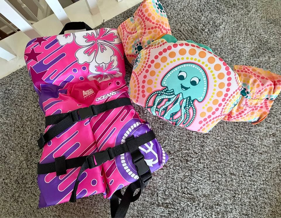 Infant and Child Lifejackets