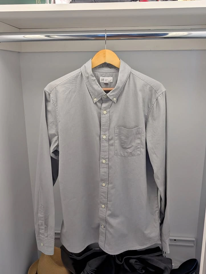 Gap Factory Men's Oxford Button-down collar Shirt (Gray) Medium