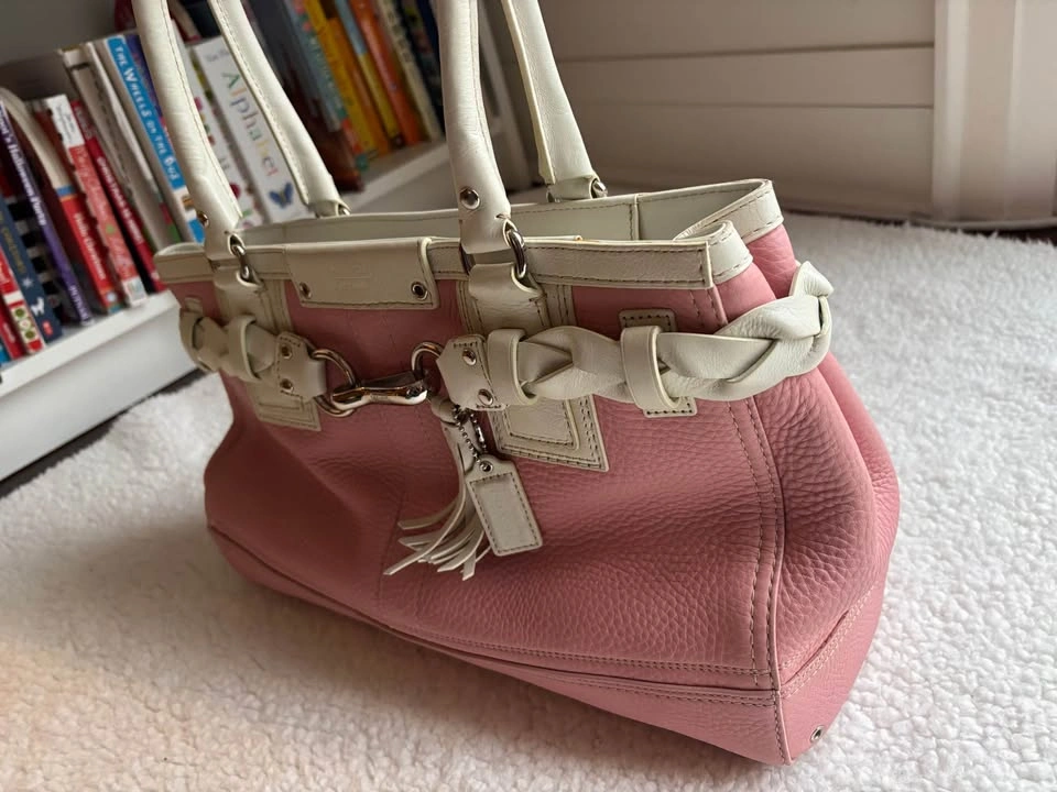 Vintage Coach (2005) Hamptons Pebbled Leather Tassel Tote Bag - photo 3