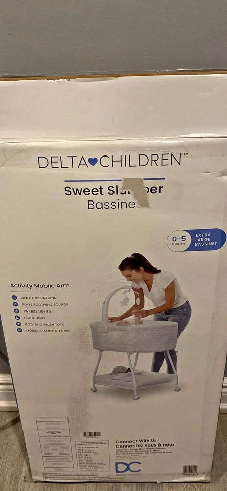 Delta Children Sweet Slumber Bassinet, Garden Path