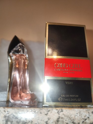 Carolina Herrera Very Good Girl MINI Eau de Parfum Splash 7ml - photo 2