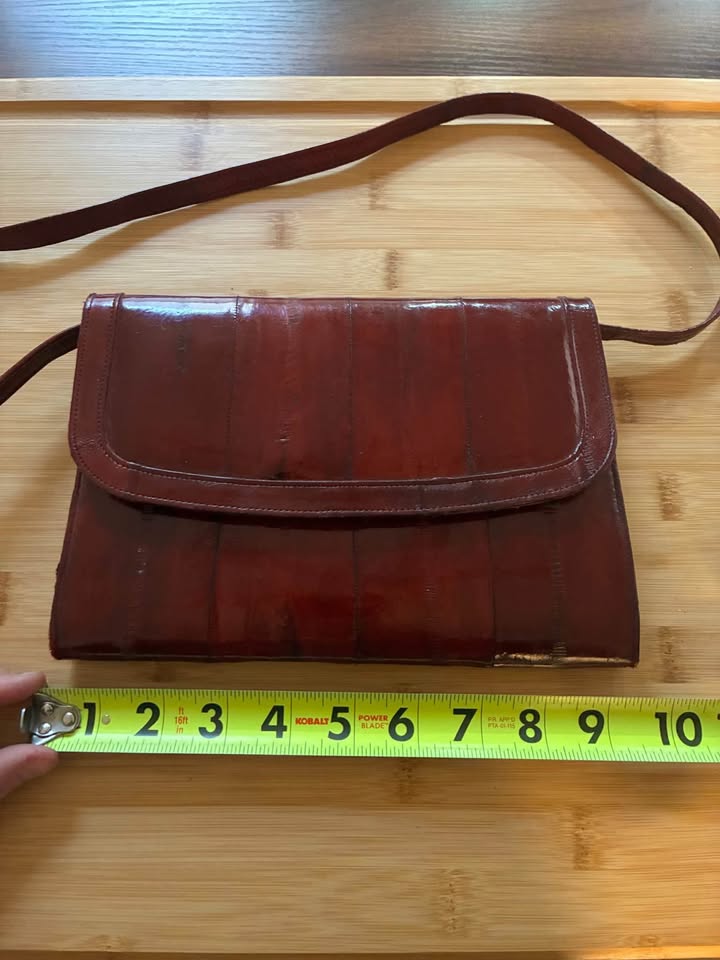 Burgundy eel skin handbag - photo 4