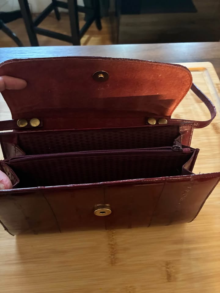 Burgundy eel skin handbag - photo 5