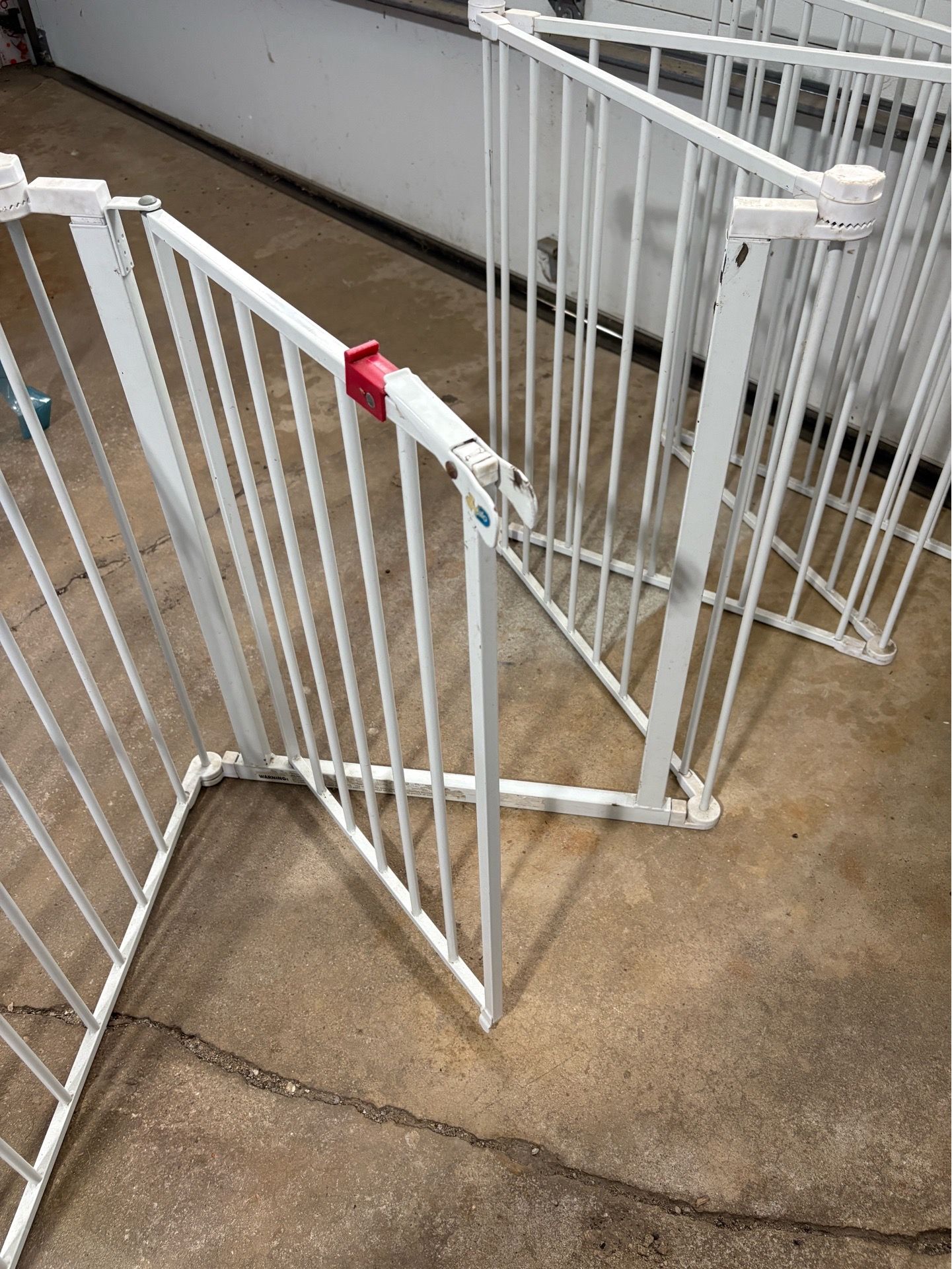 Regalo Baby and Pet Safety Gates - photo 3