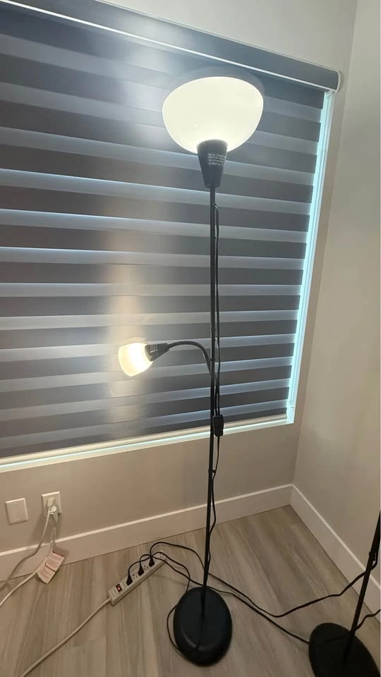 IKEA 2-Light Floor Lamp with Reading Light - Great condition - photo 2
