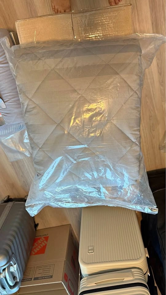 NEW Queen Mattress Topper / Mattress Pad from Korea