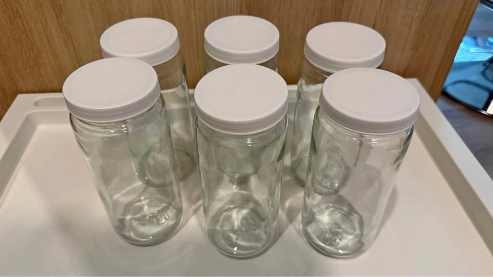 6 Glass Kitchen Storage Containers with Lids