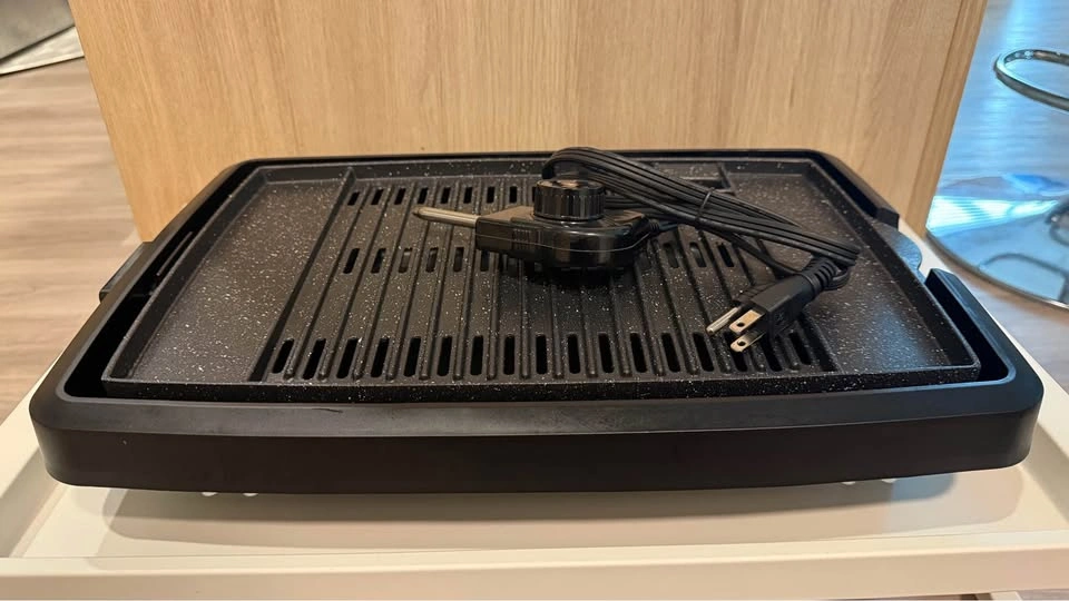 Starfrit The Rock Indoor Smokeless BBQ Grill – Excellent Conditi - photo 4