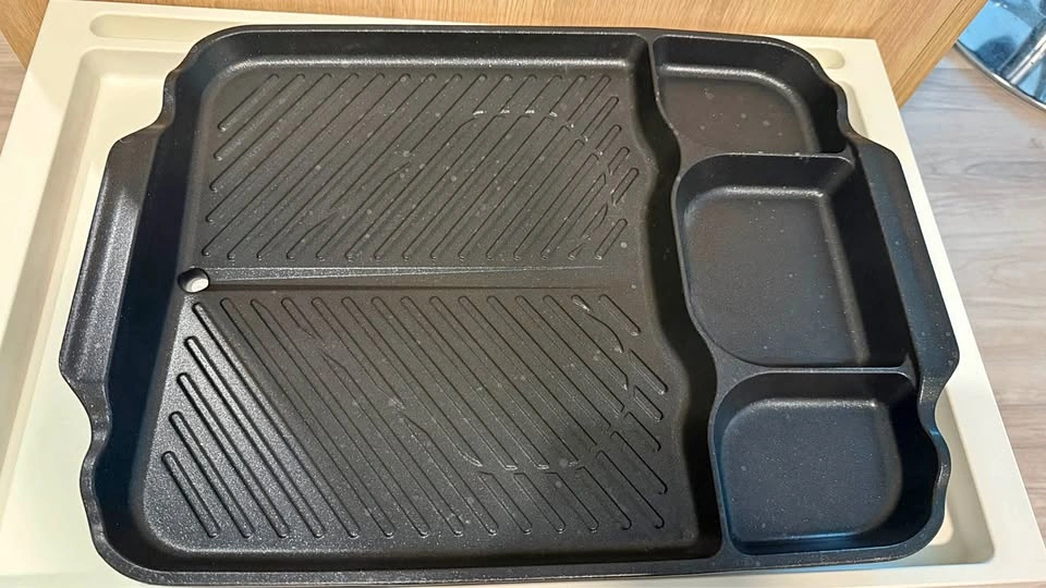 Korean Multi Grill Pan with Side Compartments – 44×33cm