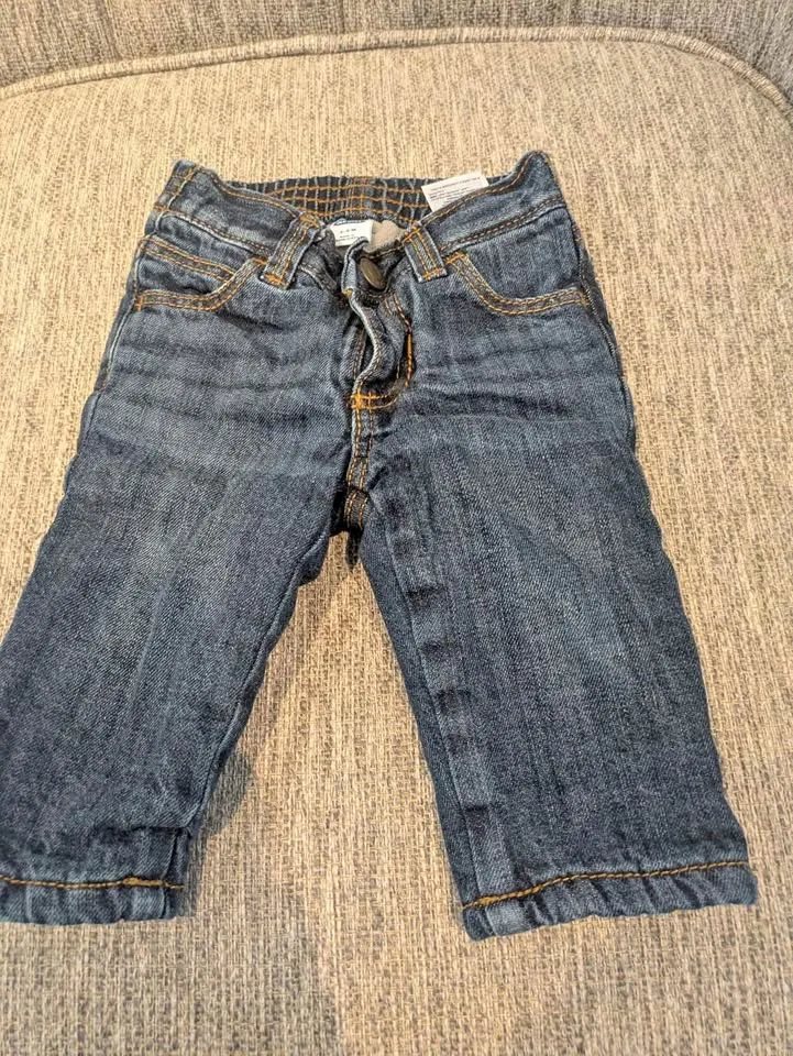 Old navy 3-6 month jeans thumbnail