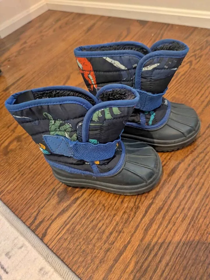 Size 4 toddler boots thumbnail