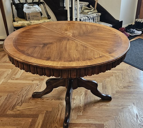 Mid-Century Round to Oval Walnut Extendable Dining Table - photo 4