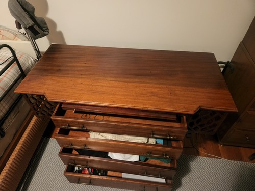 1930s Charak Furniture Co. Mahogany Four Drawer Chest - photo 5
