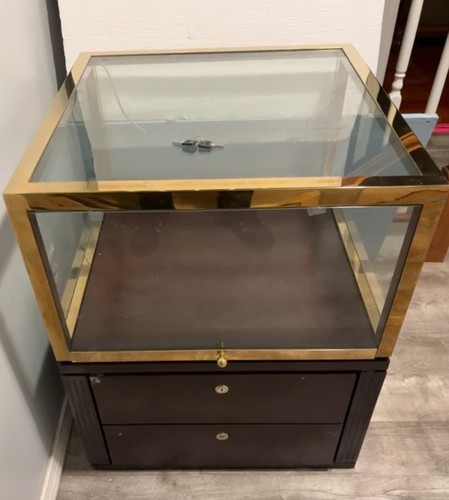 Brooks Brothers Madison Ave Display Cabinets - A Pair - photo 3