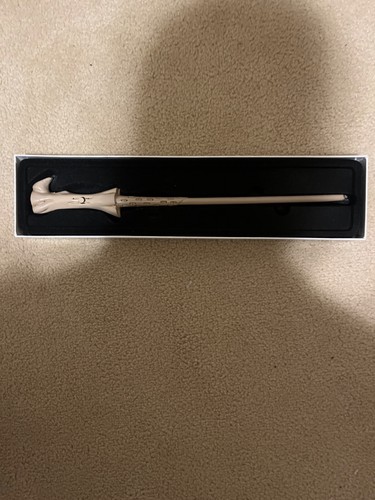 magic wand with a light - photo 2