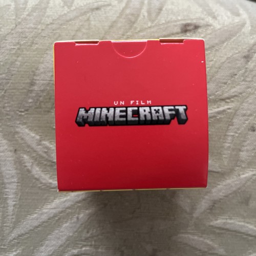 2025 McDonald’s Minecraft Gold Block & Dwan - French #3 - photo 2