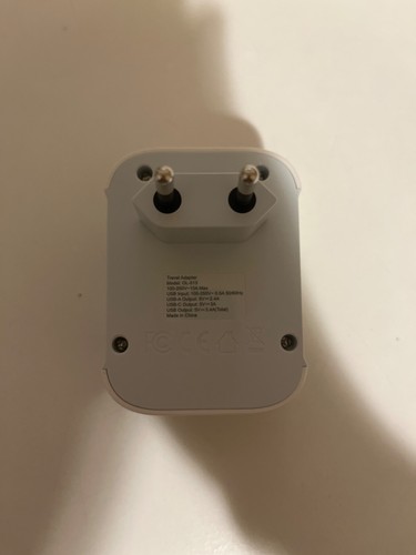 travel adapter - photo 2