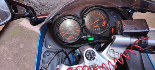 2001 Kawasaki Ninja EX2 - photo 3