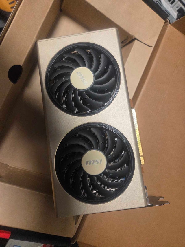 MSI Radeon RX 5700 XT Evoke OC – 8GB GDDR6 – Excellent Condition - photo 4
