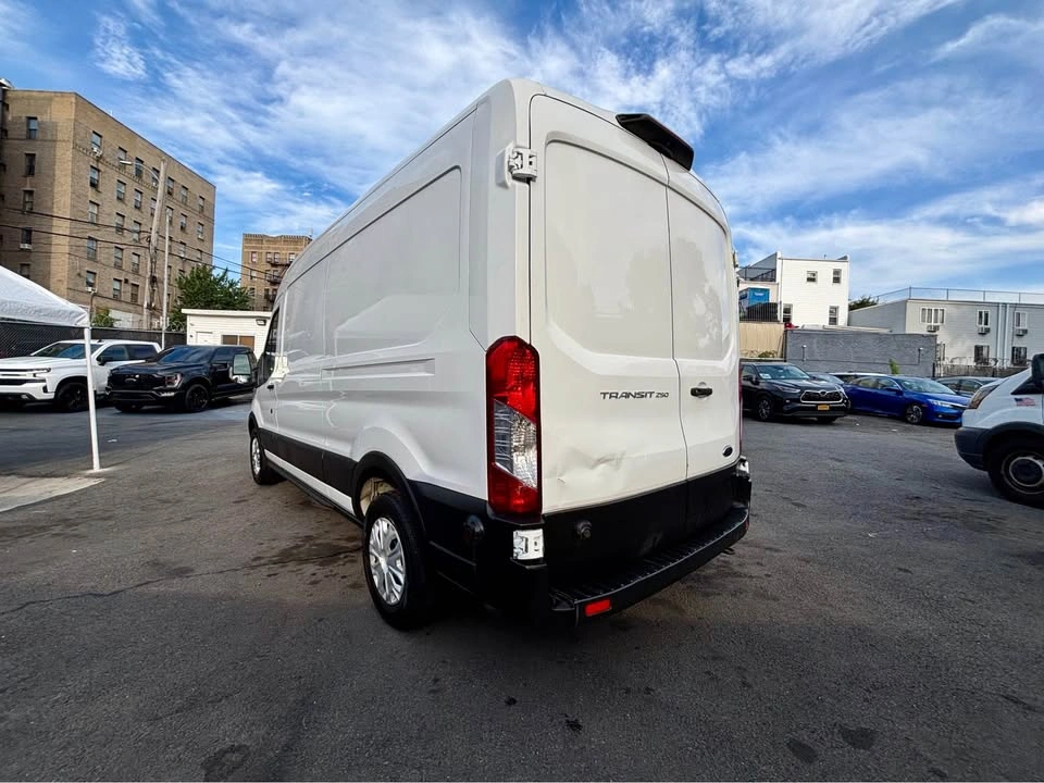 2019 Ford Transit 250 Cargo Van Medium Roof - photo 5