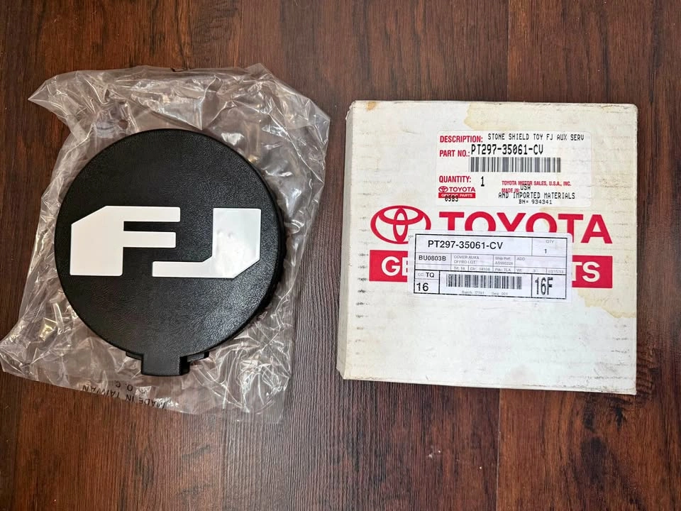 Toyota FJ Cruiser Aux Light Cover Stone Shield PT297-35061-CV