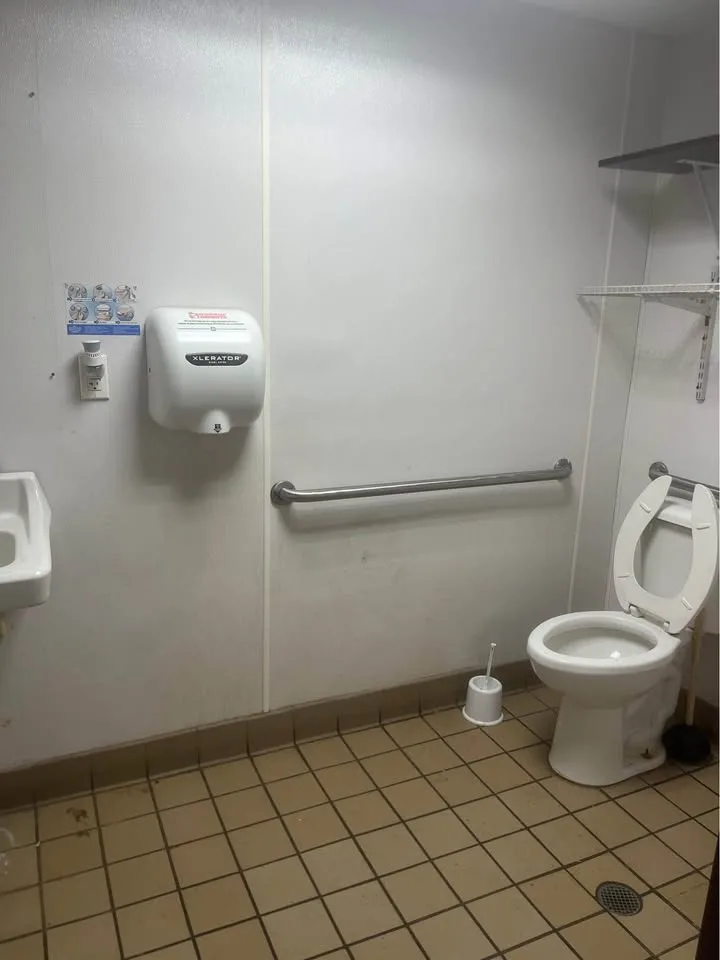 Local preparado para Restaurant en el Bronx image indicator(3)