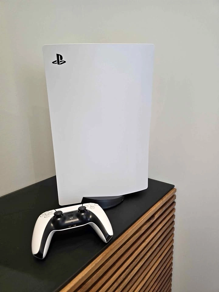 Sony PlayStation 5 Console (Disk version) with DualSense Control
