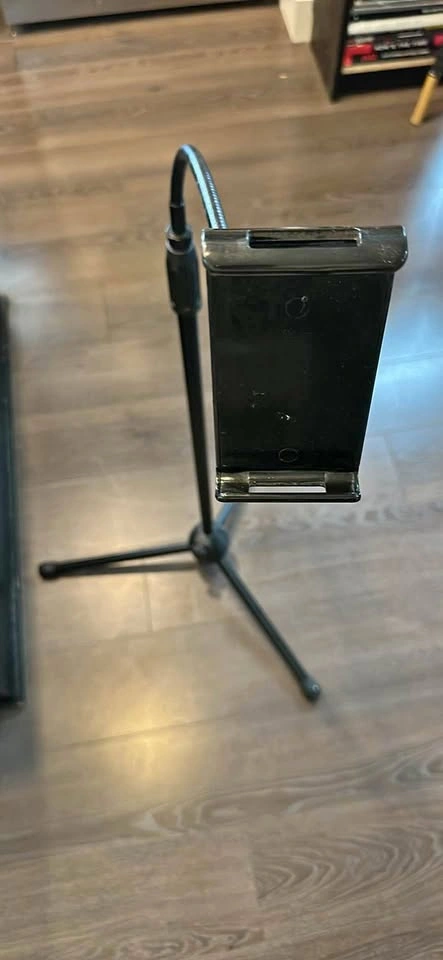 Gooseneck Tablet Phone Floor Stand
