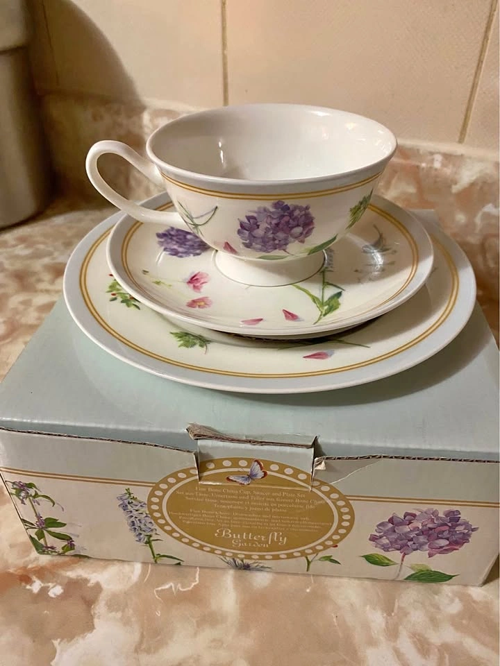 Tea Set of 3