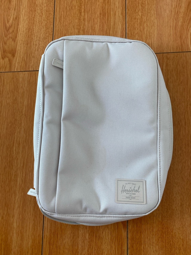 Herschel Travel Kit