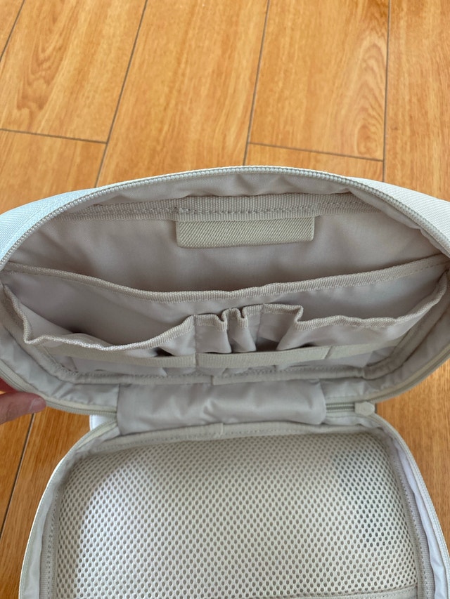 Herschel Travel Kit - photo 4