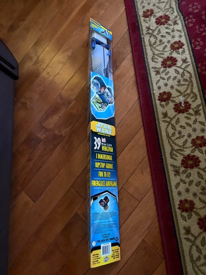 Star Wars 39” Kids Kite – Brand New in Box - photo 2
