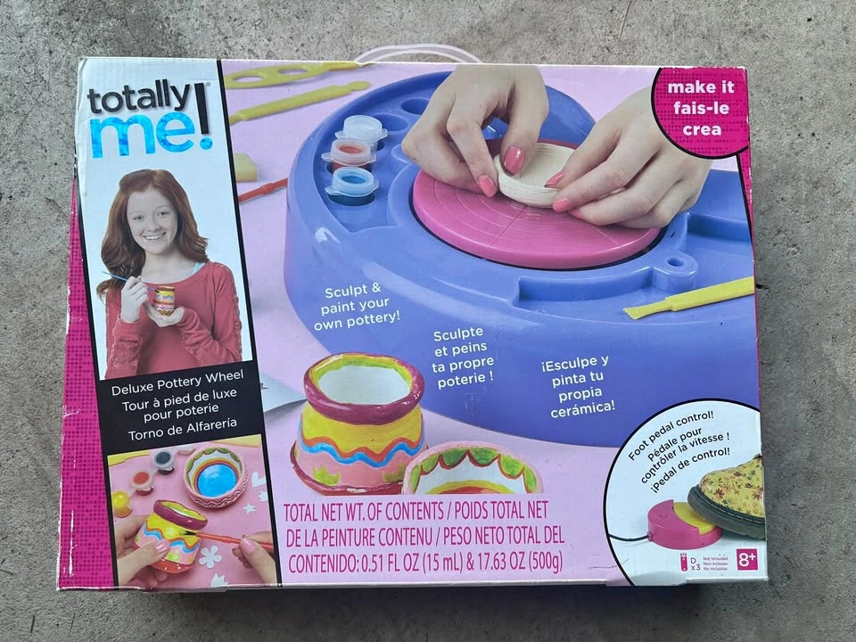 Totally Me! Deluxe Pottery Wheel Craft Kit
