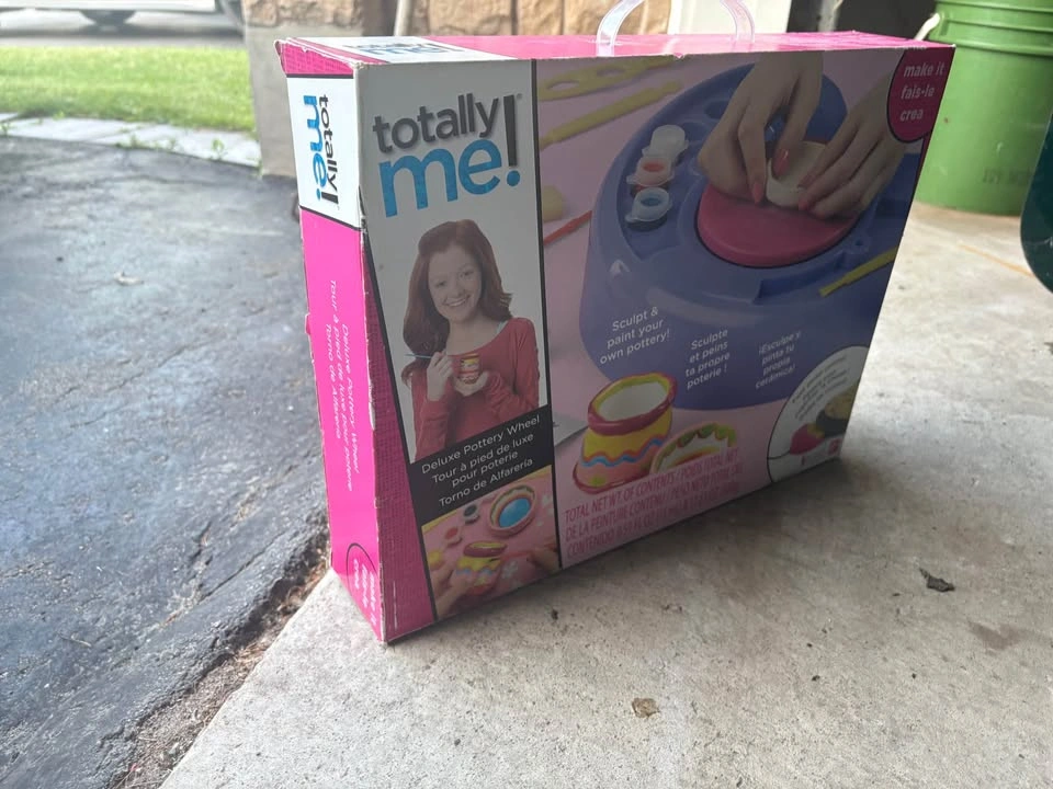 Totally Me! Deluxe Pottery Wheel Craft Kit - photo 3