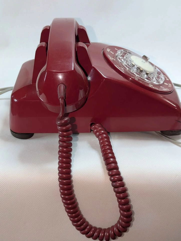 Vintage Red Western Electric Model 500D Rotary Telephone - photo 5