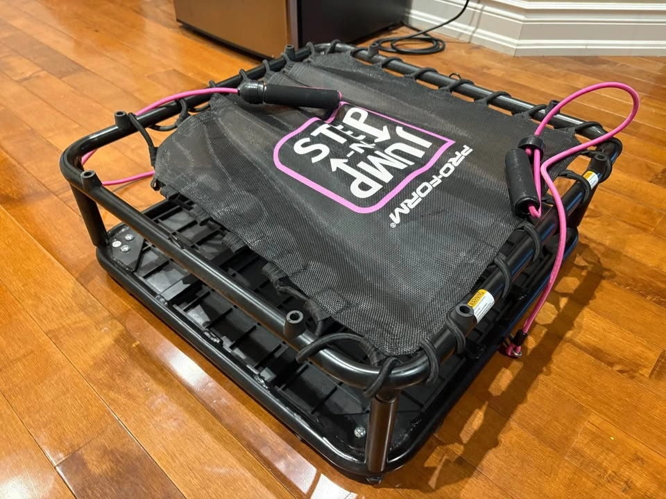 Mini Exercise Trampoline / Rebounder – Needs Repair - photo 2