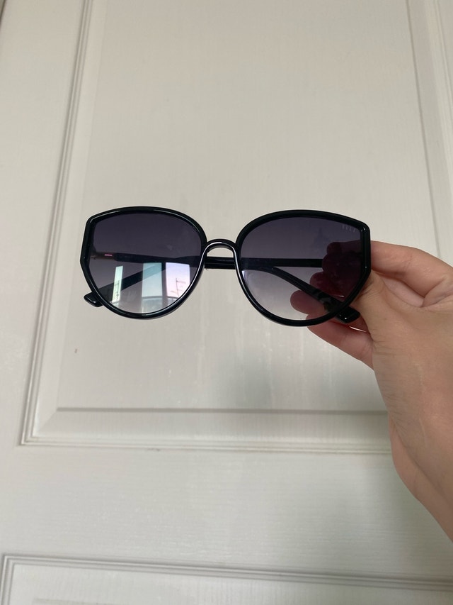 Elle Sunglasses