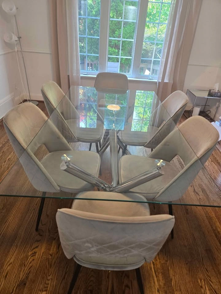 Modern Glass Dining Table with 6 Grey Velvet Chairs - photo 3