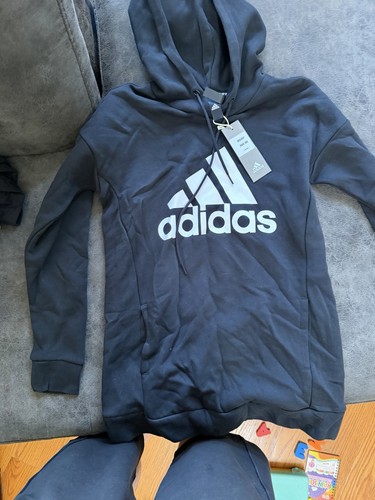 adidas Essentials Women’s Black Logo Pullover Hoodie Fleece Pock
