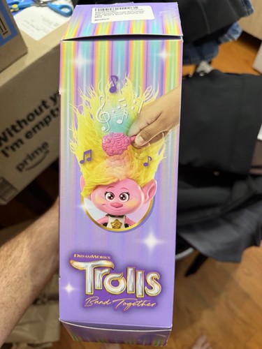 Mattel Trolls Band Together Rainbow Hairtunes Viva Doll - photo 4
