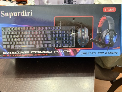 Snpurdiri ST-KM9 Illuminated Wired Gaming Combo