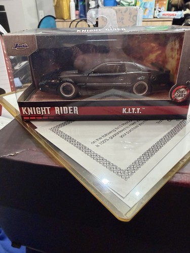 Jada Toys Hollywood Rides Knight Rider K.I.T.T. 1982 Pontiac 1:2