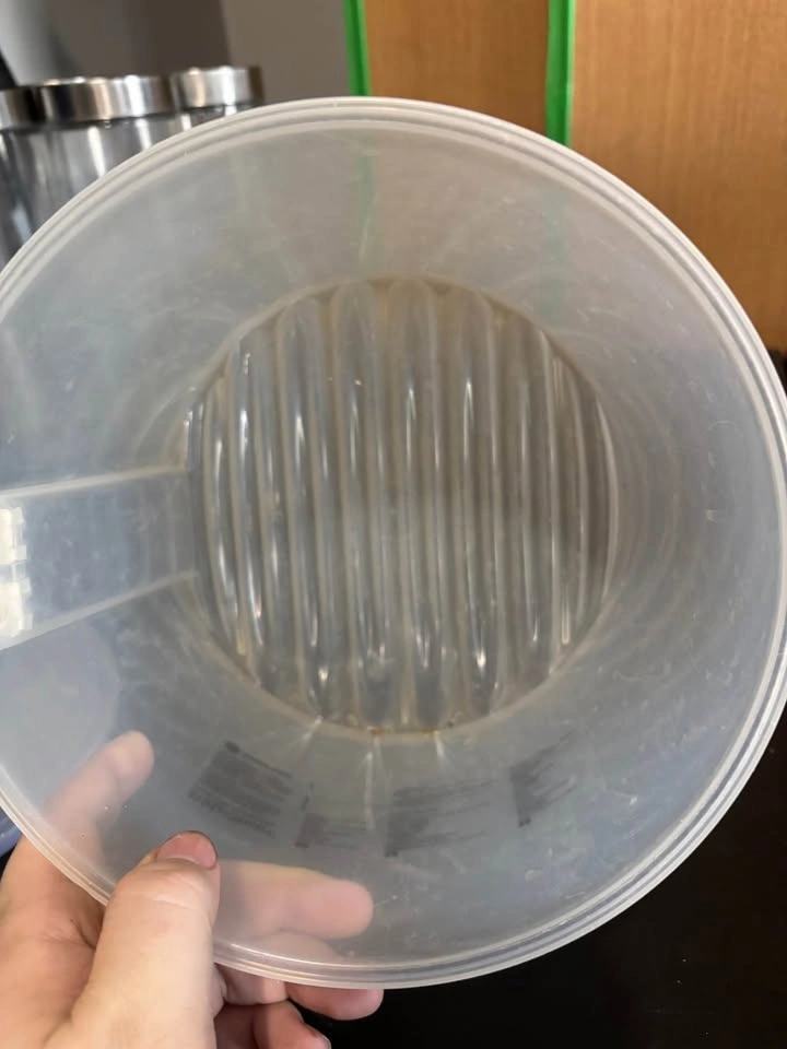 Tupperware 20-cup Round Fridge Smart - photo 3
