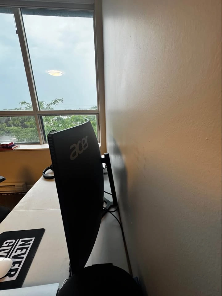 Acer EI322QUR 32” Curved QHD Gaming Monitor - photo 2