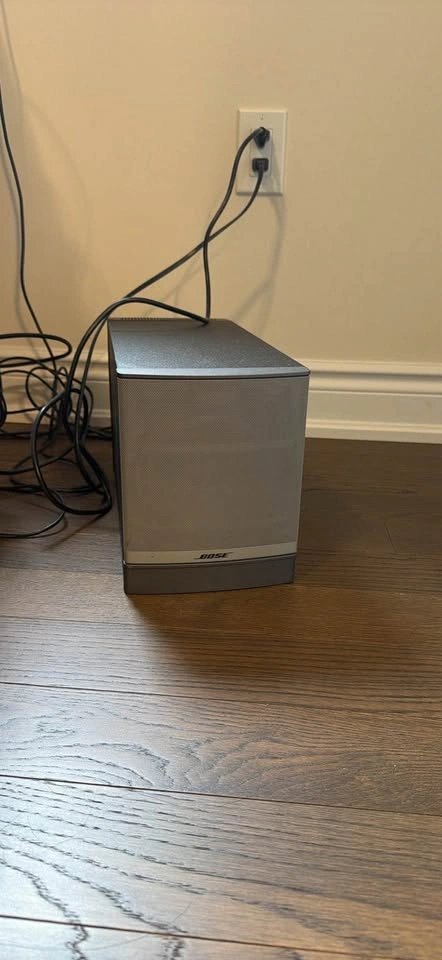 Bose Companion 5 Multimedia Speaker System - photo 2
