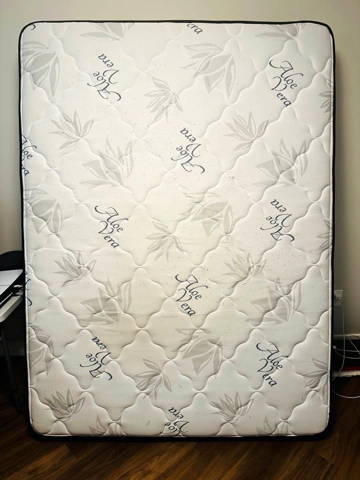 Queen Size 8-Inch Medium Firm Mattress